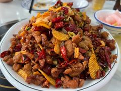 -丹水桥地锅鱼·翘嘴鲌·地方特色全鱼宴(丹江口大坝店)
