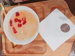 蔓越莓桃胶银耳-炖物24章·顺时轻养茶(杭州大厦店)