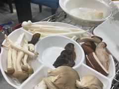 菌类拼盘-楼外楼大刀肉传统火锅居(幸福街店)