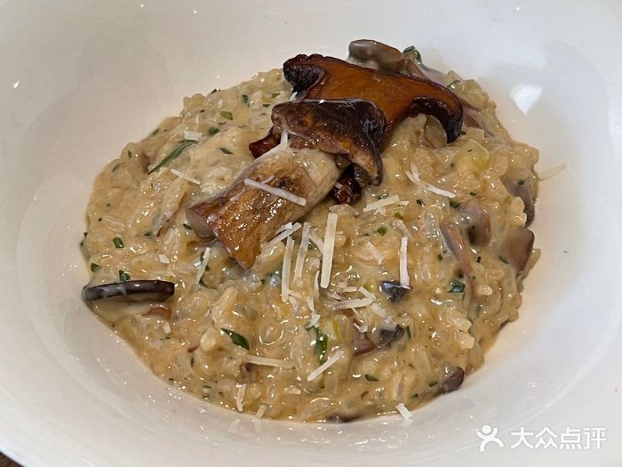 EGoN云南牛肝菌橄榄猪烩饭图片