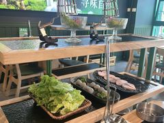 -鹿鸣山草本茶香火锅(园西路店)