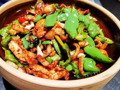 辣椒炒肉-鸽子侯·家宴·平价海鲜(市图书馆店)