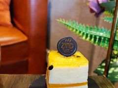 -ZING COFFEE 镜咖啡