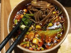 荞面饸饹-白起肉夹馍
