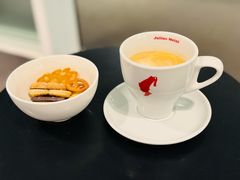 -维也纳国际机场