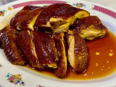 玫瑰豉油鸡（例）-东鑫记港式茶餐厅(南京东路店)