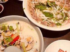 -大头虾越式风味餐厅(光明广场店)