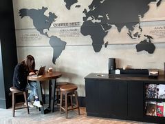 大堂-星巴克(七宝领展广场1F店)