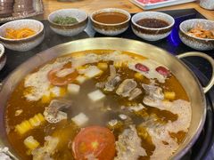 -顶顶汤火牛排火锅·经典铜锅涮肉