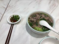 逃跑牛肉-犇逸·乐山跷脚牛肉·四川现炒(览海店)