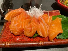 -铭牛烧肉·和牛海鲜自助(高新月牙湖店)