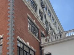 -上海市静安区第一中心小学