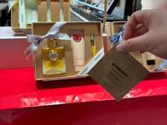 -BURBERRY(上海港汇恒隆广场店)