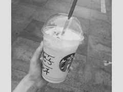 -星巴克(深圳港隆城分店)