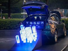 -TESLA 特斯拉(广州天环广场体验店)