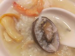 鲜虾鲍鱼粥-船梆煮•蒸汽海鲜·炉火烤肉(五四广场店)