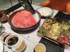 -红鼎豆捞·非遗鲍皇汤火锅(宝丰路店)