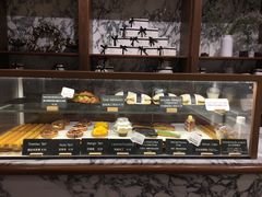 面包甜点陈列柜-WHEAT&BAKER-麥(凯德来福士店)