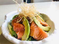 三文鱼牛油果沙拉-有喜屋·深夜食堂(北京西路店)