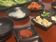 -肉甲韩国木炭烤肉(新壹街1店)