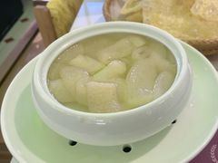 -洪氏嗨捞·广东猪肚鸡·椰子鸡火锅(西咸万象城店)