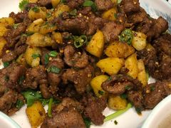 -犇逸·乐山跷脚牛肉·四川现炒(览海店)