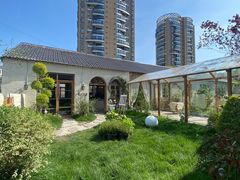 -Jo's Garden