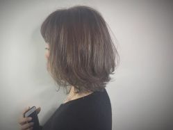 -苑苑发型设计