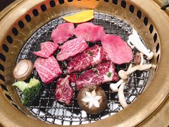 -山川小町·极番烧肉(新地假日广场店)