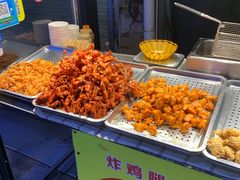 -泰龙城小吃街