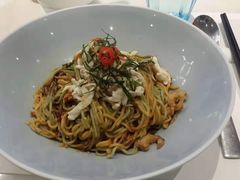 -港丽餐厅(高德置地店)