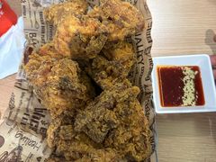 -BHC炸鸡(明洞总店)