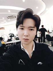 -MOVAN  HAIR莫凡匠人发型屋