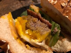 -HIGH FIVE哈福手工汉堡(桂林路店)