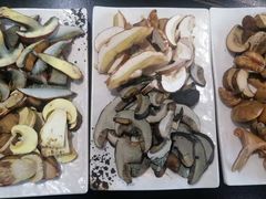 -野菌皇海景野生菌火锅(滨海大道店)