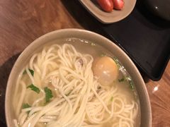 -亮亮面馆(经六路店)