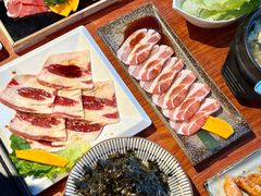 -山之屋炭火烧肉·生啤畅饮(大朗万科中央公园店)