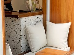 -Line 咖啡(石厦花园店)