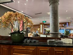 -八府香鸭·啫啫煲(华山路店)