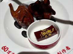 红烧中山石岐乳鸽-谭厨中山传家菜.乳鸽.脆鲩鱼(华强北中航城店)