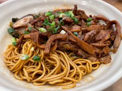 -佬钱湾仔(衣裳街店)