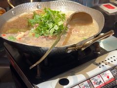 -川流不息·地道川菜·小龙虾(新松江路店)