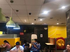 大堂-麦当劳(金稻田路餐)