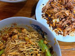 -丁丁猫重庆小面(徐州路店)
