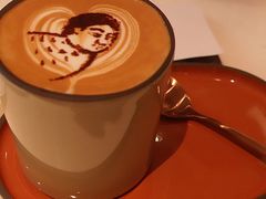 -潮一不贰·法式甜品·生日蛋糕·西式简餐(外滩店)