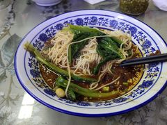 -渝之汇牛肉豌杂面