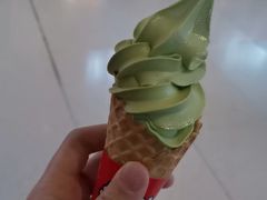 抹茶冰淇淋-蜜雪冰城(陆家嘴店)