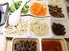 贵阳丝娃娃-苗乡楼·酸汤鱼·贵州菜(成都悠方店)