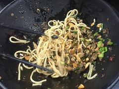 -丽影重庆小面(定西路店)