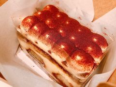-星巴克(前滩世贸中心店)